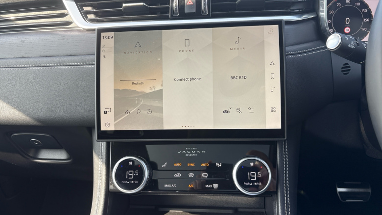 Jaguar F-Pace 2.0 D200 R-Dynamic HSE Black 5dr Auto AWD Diesel Estate